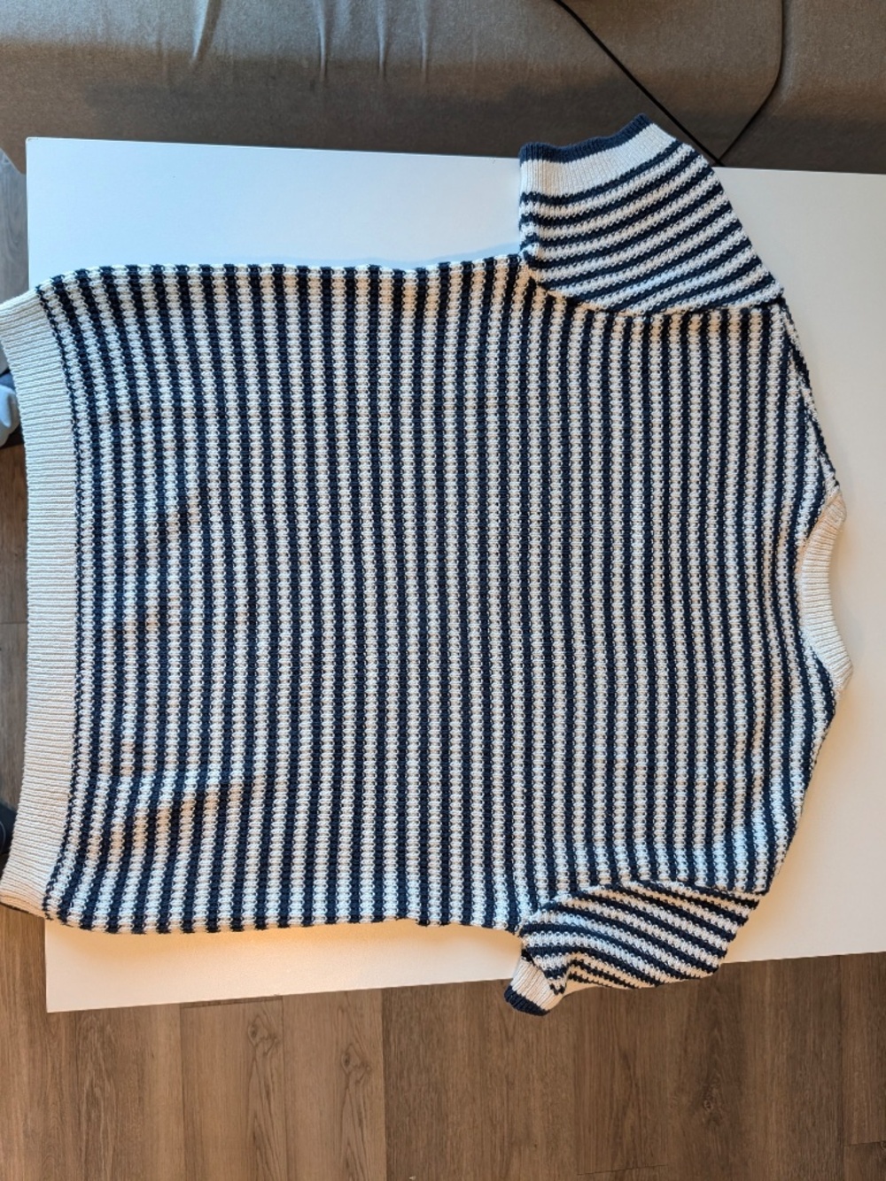 Zara Knitted T-Shirt - Picture 2 of 5